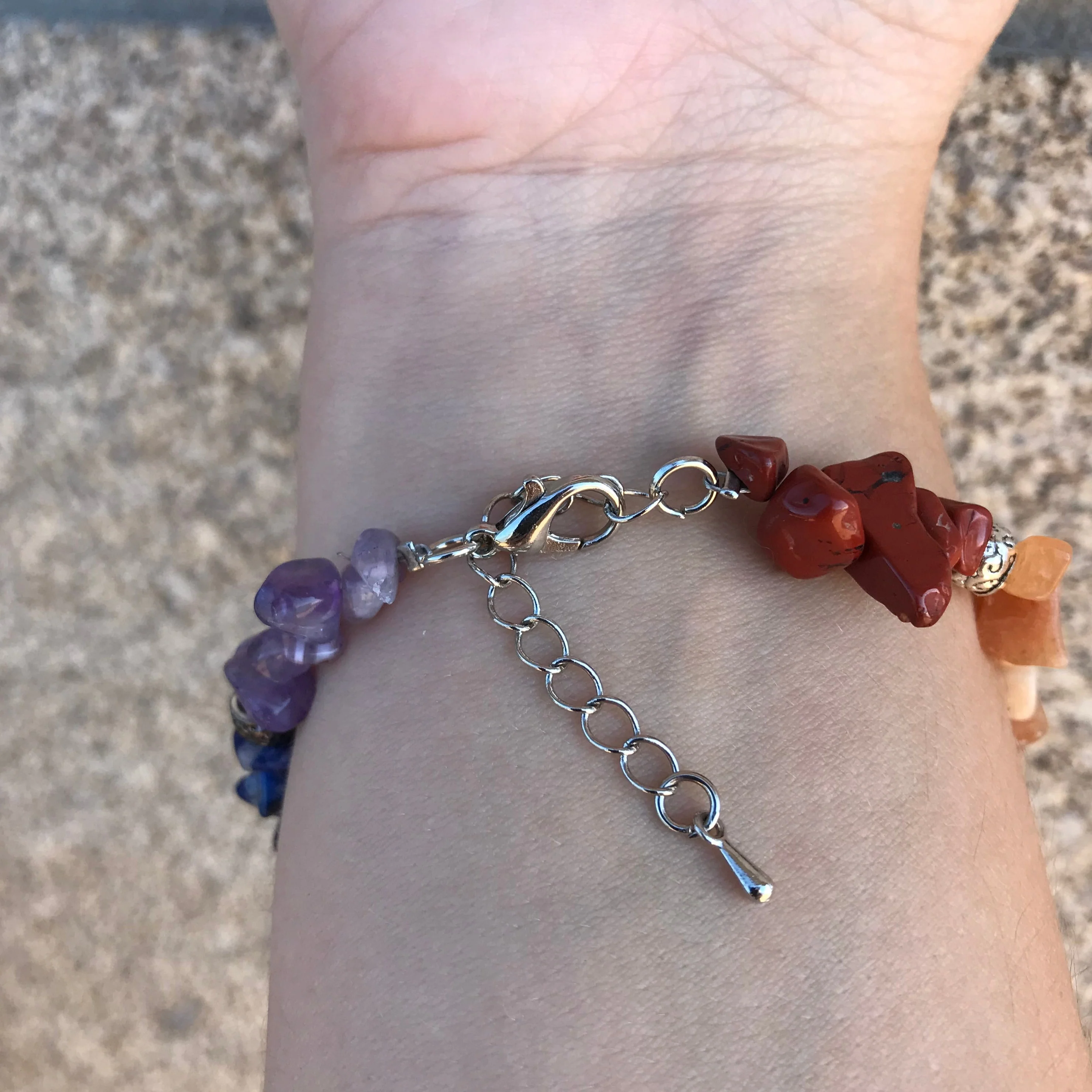 Pulseira Reiki com Pedras Lascadas 7 Chakras - REF1061 - Image 5